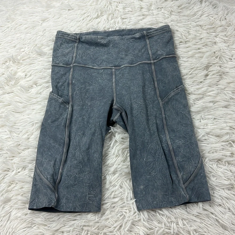 Lululemon Fast and Free Short 10
